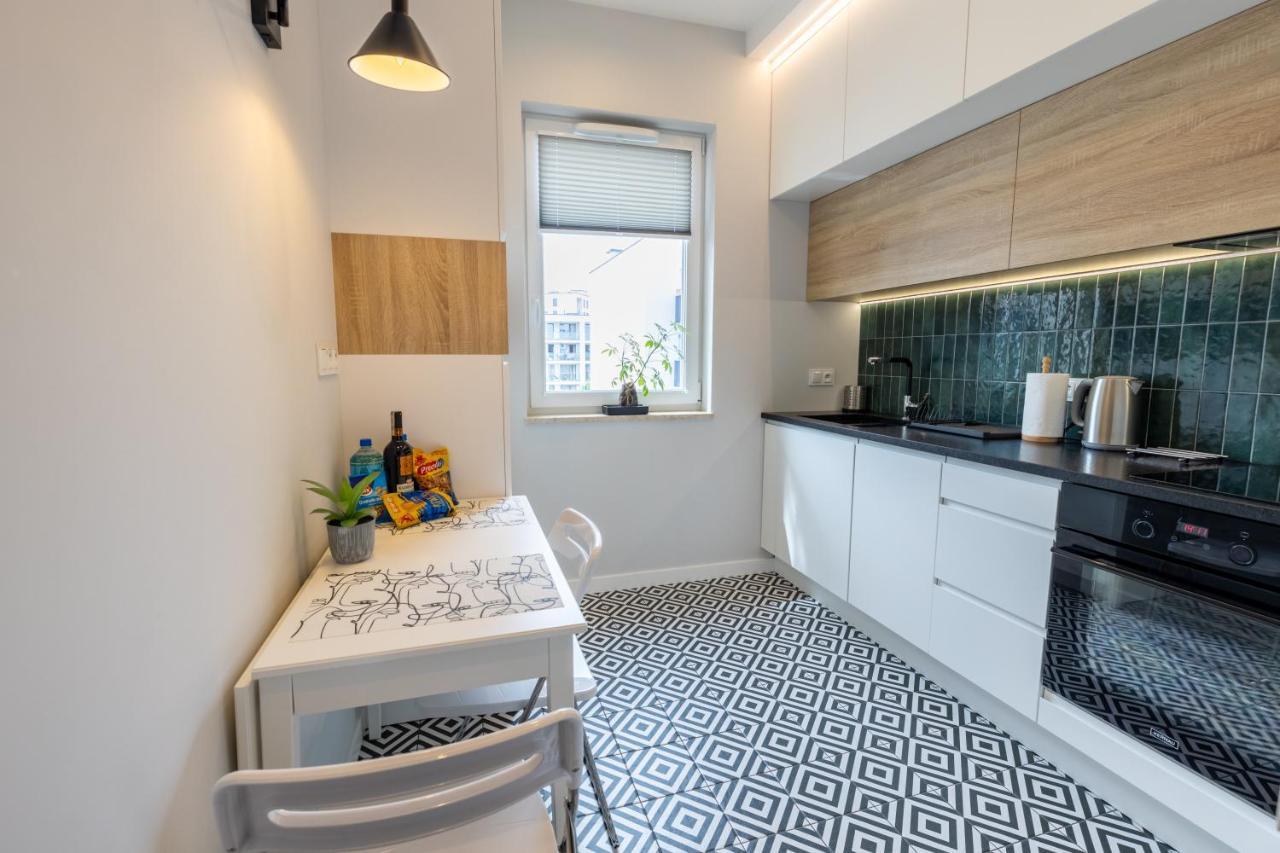 Bielany Apart Joanny Obok Metra Βαρσοβία Εξωτερικό φωτογραφία